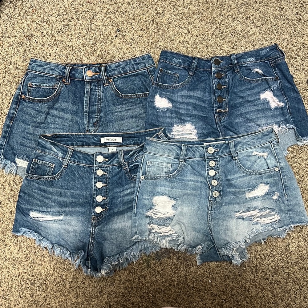 I’m selling a bundle of 4 denim high waisted shorts